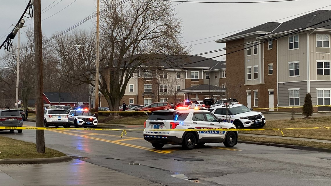 Officer discharges weapon at east Columbus apartments - Vimarsana News