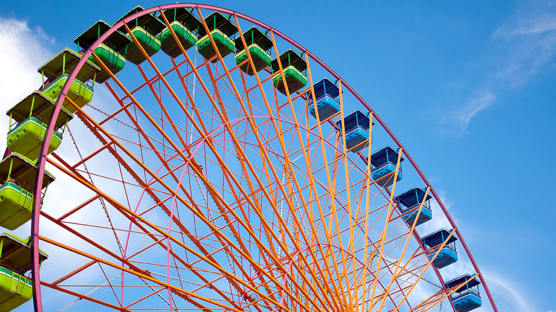 Four witnesses told Sandusky police that they saw a couple engaged in sexual intercourse on a Cedar Point ride.