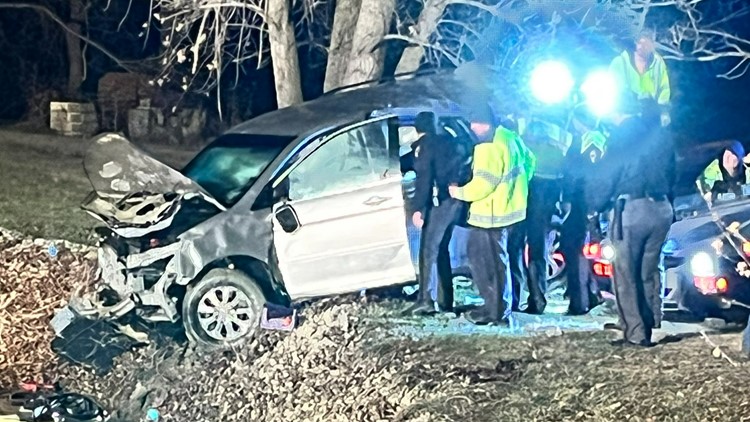 2 kids dead after car crashes,rolls into Marion County pond | 10tv.com