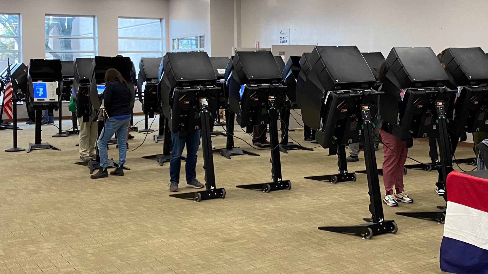 The polls are open as voters begin to place their ballots in the Ohio primary election 2024.