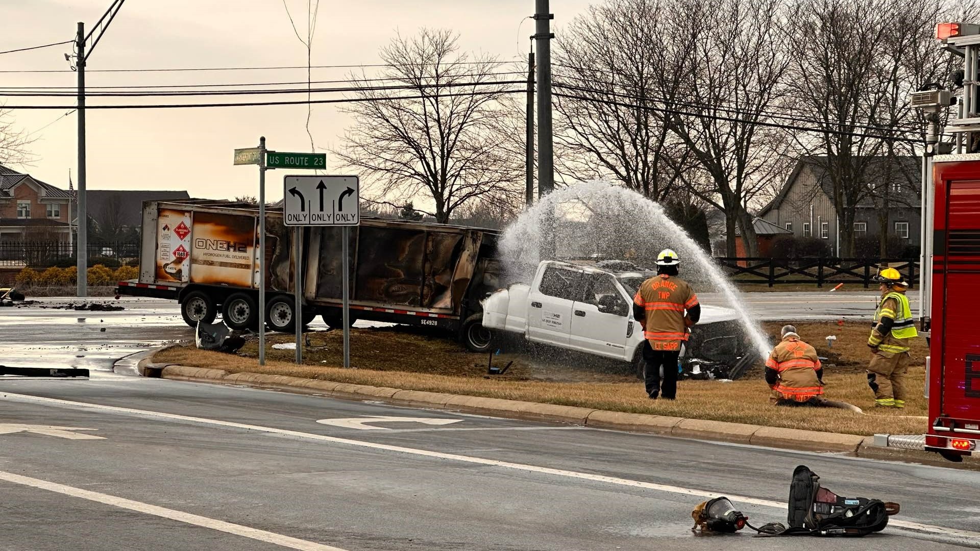Truck carrying hydrogen fuel explodes after Delaware County crash