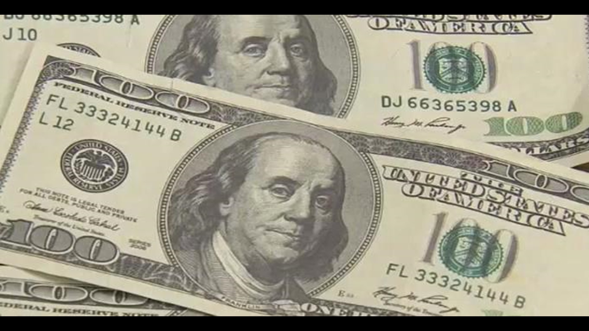 Columbus police warn residents about prop money circulating