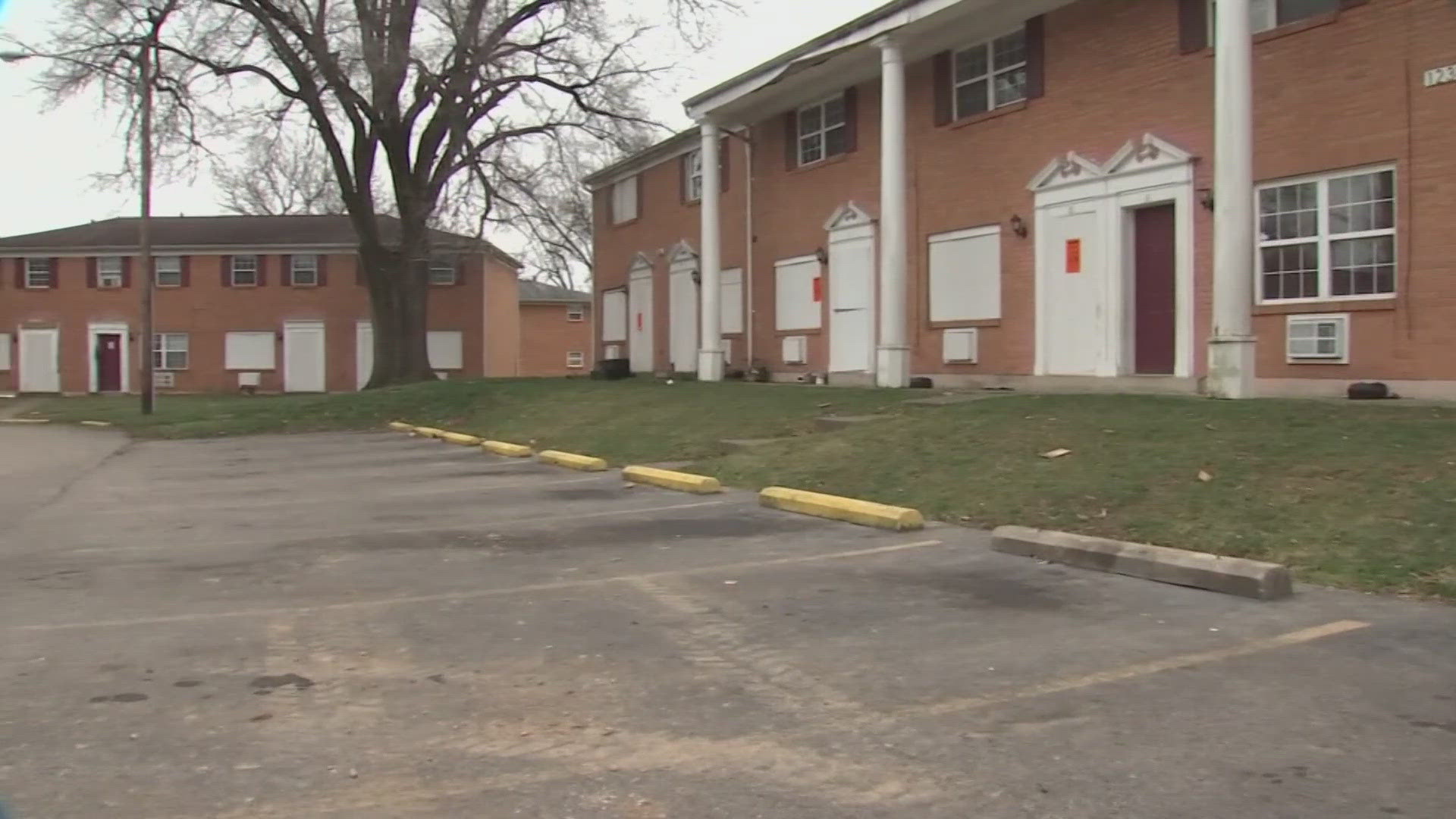 The city of Columbus has set a June 28 deadline for former residents of Colonial Village to find permanent housing.