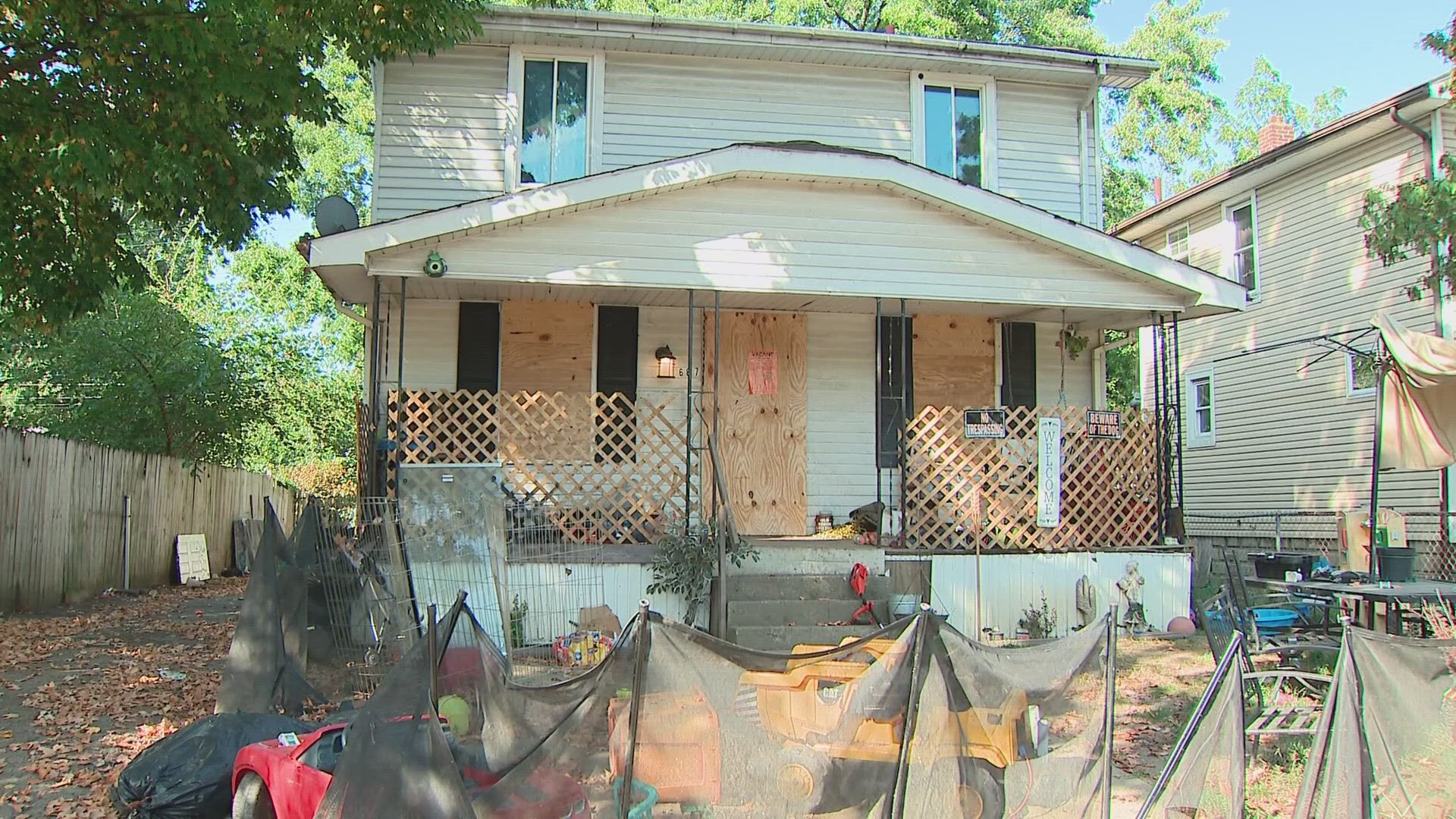 According to Columbus City Attorney Zach Klein, a temporary restraining order was obtained to board up a house located at 687 South Wayne Avenue.