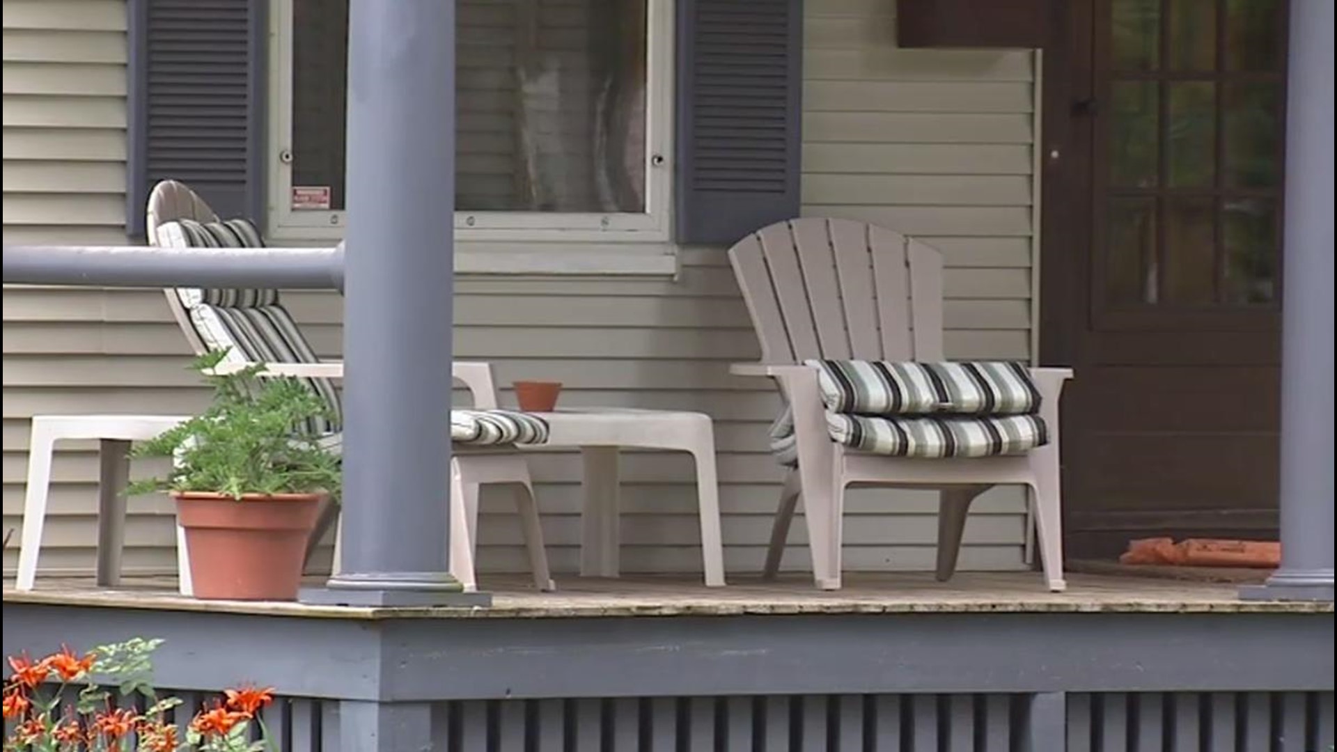 Furniture Disappearing Off Of Porches In Clintonville