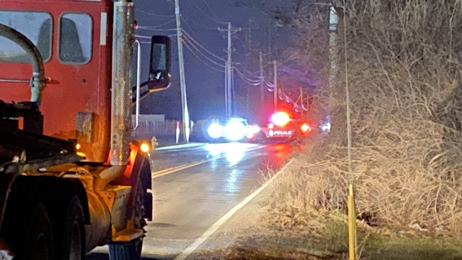 The crash happened at the corner of Williams Road and Groveport Road just before 5:10 a.m., according to Columbus police.