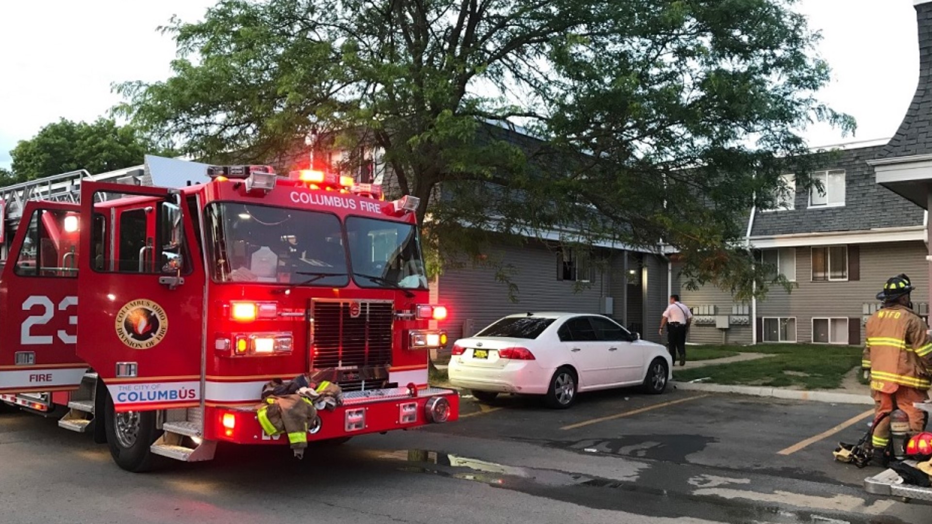 Woman critically injured in southeast Columbus apartment fire | 10tv.com