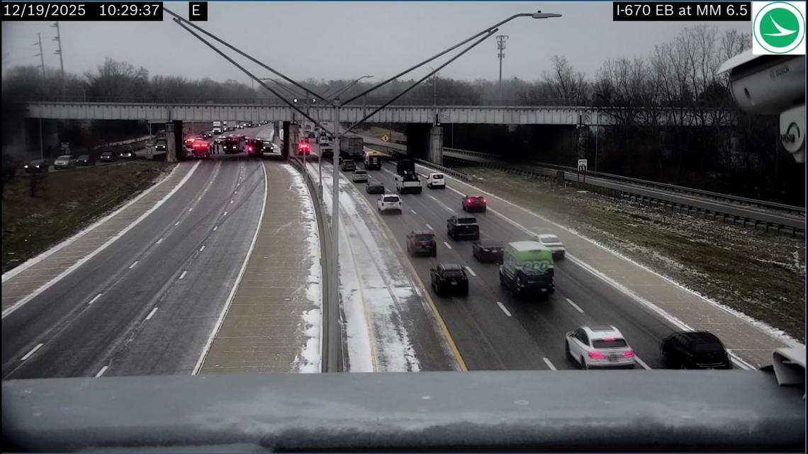 Death investigation shuts down I-670 West in east Columbus