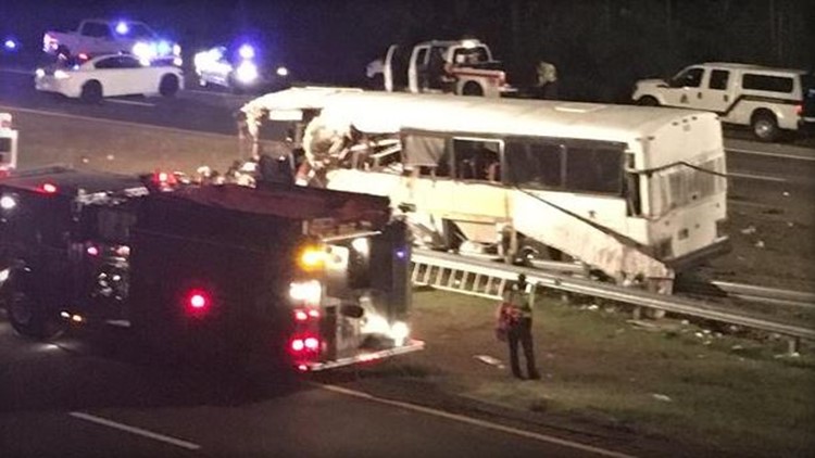4 killed when bus carrying football team crashes in N.C. | 10tv.com