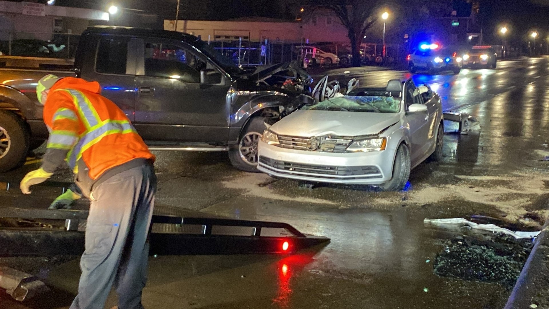 Police Woman killed, 2 juveniles injured in South Linden crash