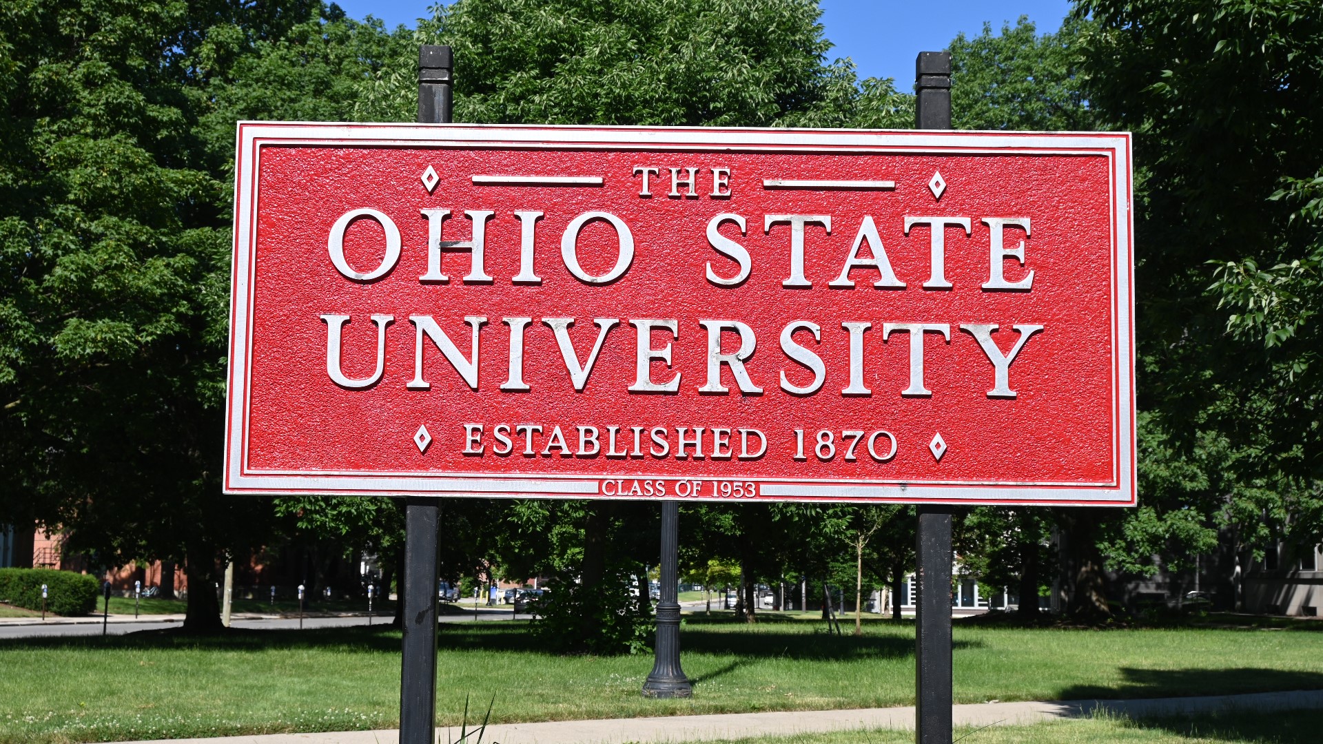 Student Adjusting To First Day Of Classes At Ohio State 10tv