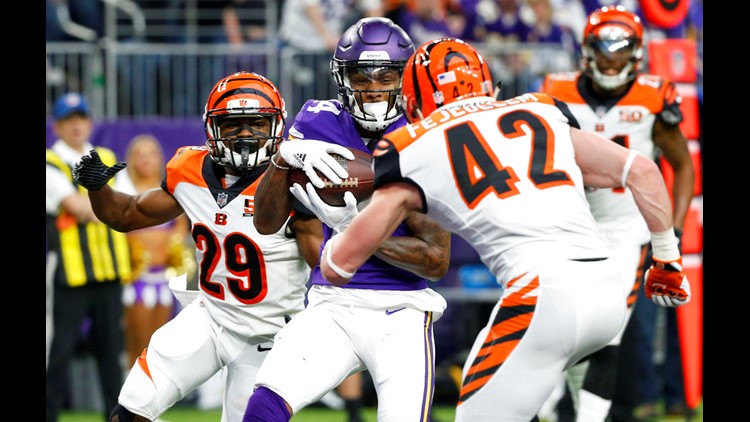 Vikings cruise past Bengals 34-7 to clinch NFC North