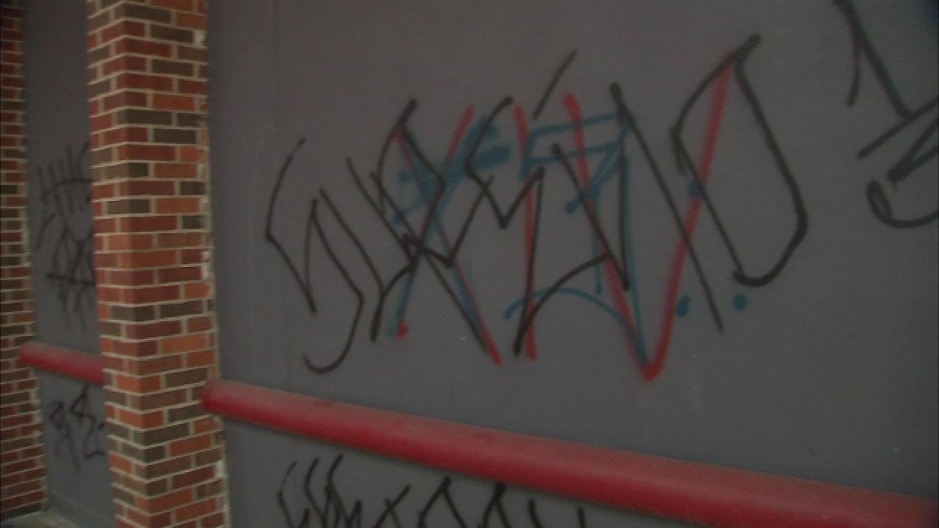 Columbus Graffiti Sends Gang Messages With Symbols, Designs