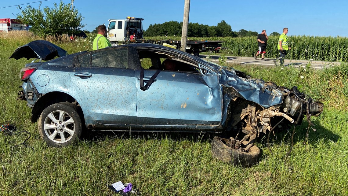 1 killed, 3 injured in Crawford County crash