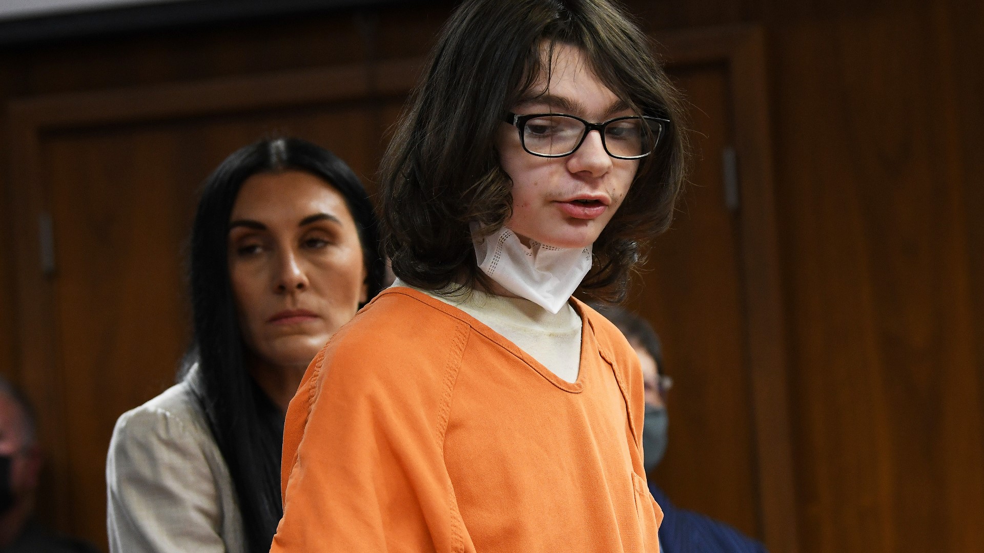 michigan-teen-pleads-guilty-to-killing-4-in-school-shooting-10tv