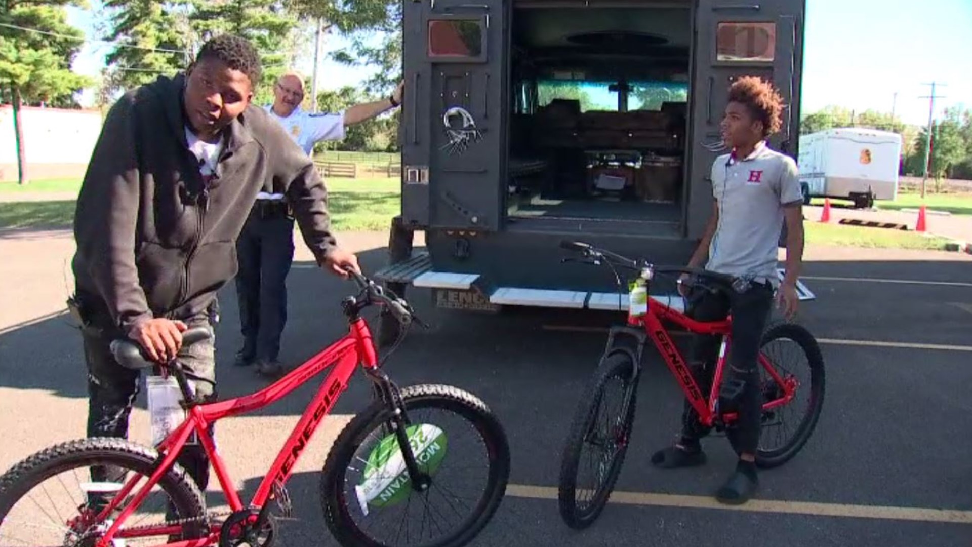 Columbus police and the Starfish Assignment surprised the boys with a VIP behind-the-scenes tour of the division's facilities and brand new bikes.