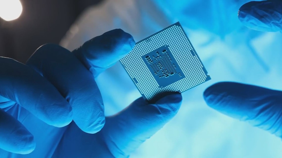For more federal dollars, semiconductor chip manufacturers will have to provide child care support - Vimarsana News