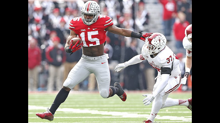 Ezekiel Elliott of Ohio State Buckeyes says crop-top jersey rule