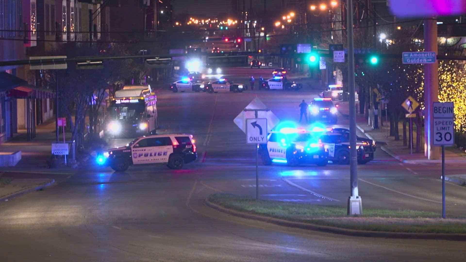 Dallas: Bank robbery, carjacking suspect in custody after standoff ...