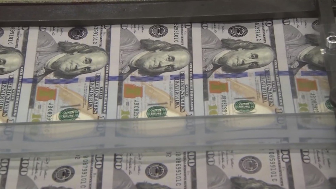 Economists break down what interest rate cuts could mean for Iowans