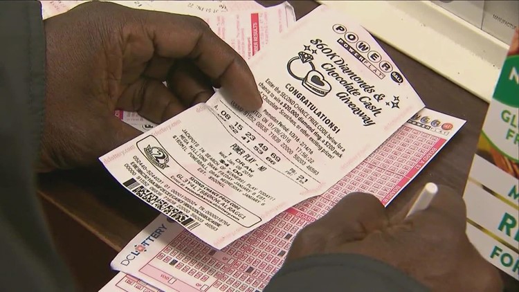 What to know before Monday's $1.9 billion Powerball drawing