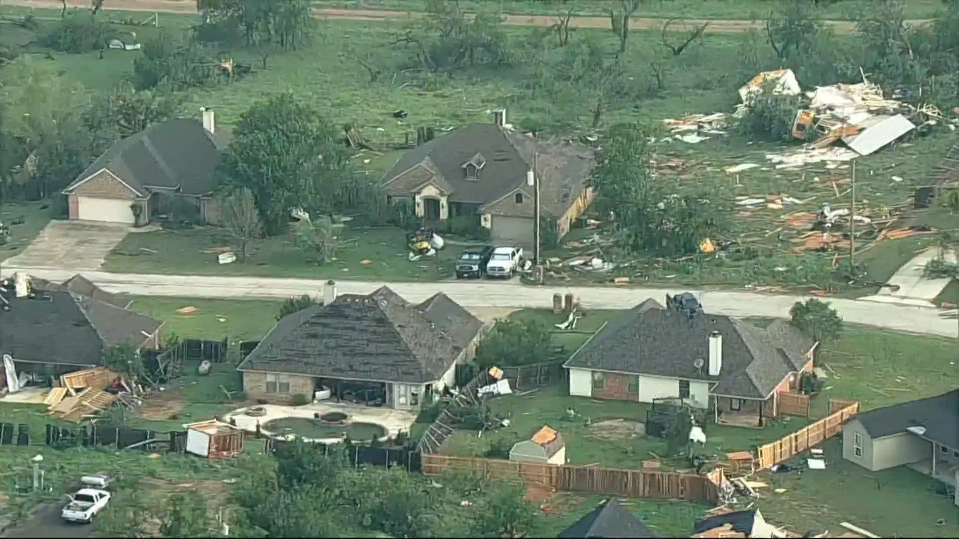 ‘Huddled up and prayed’ | Severe storms spawn tornadoes in northern ...