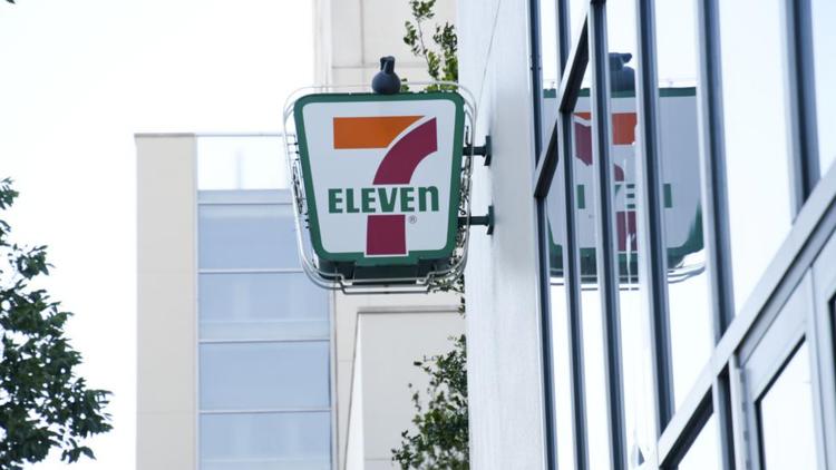 Irving-based 7-Eleven to close more than 400 underperforming stores