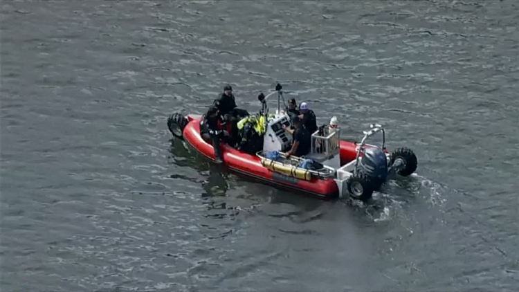 15-year-old found dead in apparent drowning incident near Town Lake Park