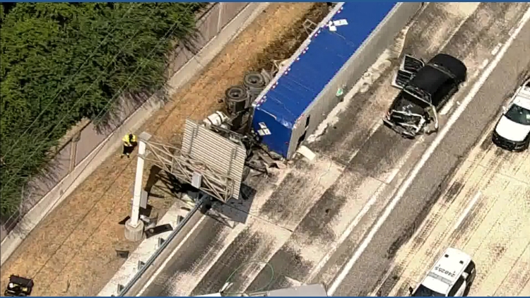 Multi-vehicle crash shuts down southbound lanes of Dallas North Tollway, officials say
