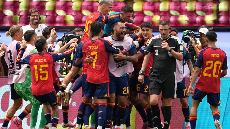 Spain advances to the World Cup semifinals by beating Belgium 2-1