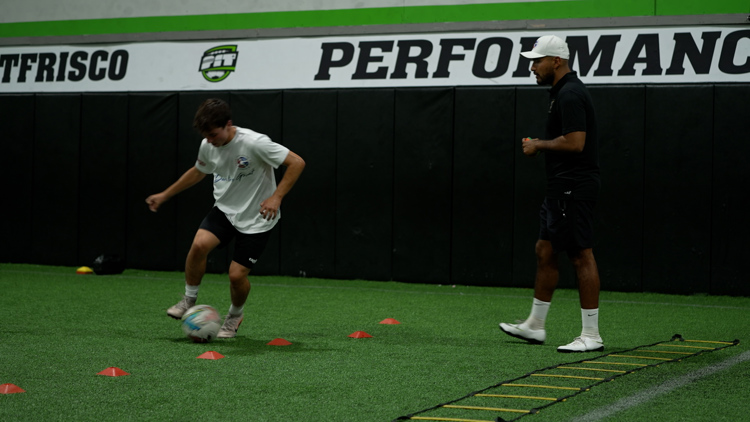 Texas teen goes from the 'worst soccer player ever' to playing in Europe