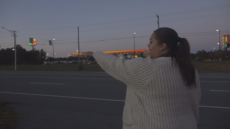 North Carolina woman almost robbed after getting help with a flat tire