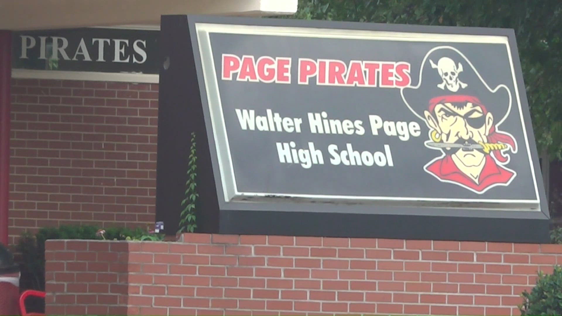 North Carolina high school football player dies after injury during game
