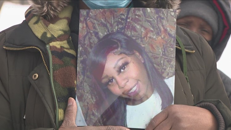2ca870fc df99 4701 99ad https://rexweyler.com/family-body-of-22-year-old-tiara-lott-found-2-weeks-after-disappearance/