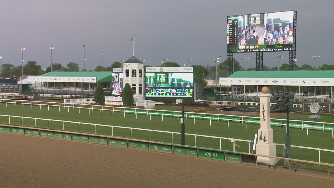 2 horses dead after separate incidents at Churchill Downs