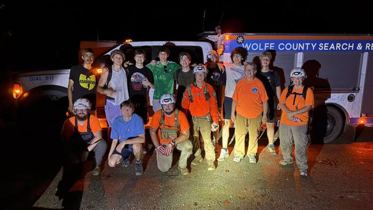 Indiana students seeking break from flooding rescued while hiking in Kentucky