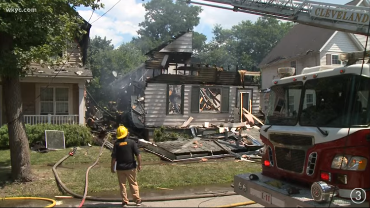 0aaf8ee3 ca59 49f4 94b2 https://rexweyler.com/cleveland-police-and-fire-report-house-explosion-on-e-57th-st/