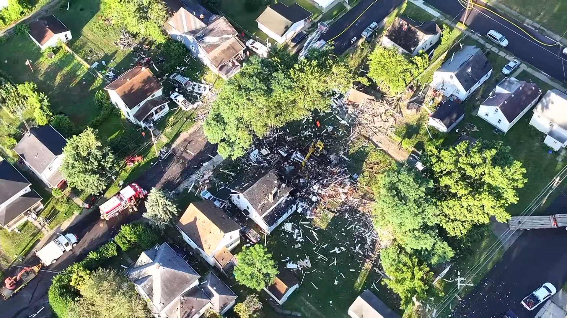 WATCH: Ohio house explosion captured on video | fox43.com