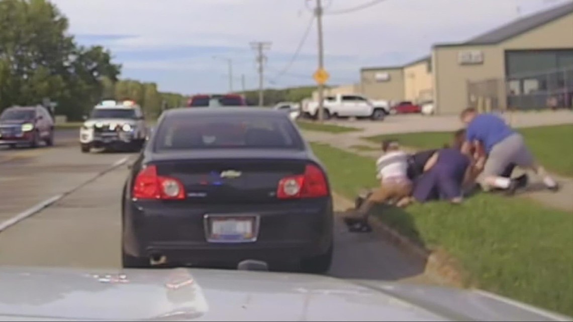 Four Good Samaritans Stopped to Help Ohio Police