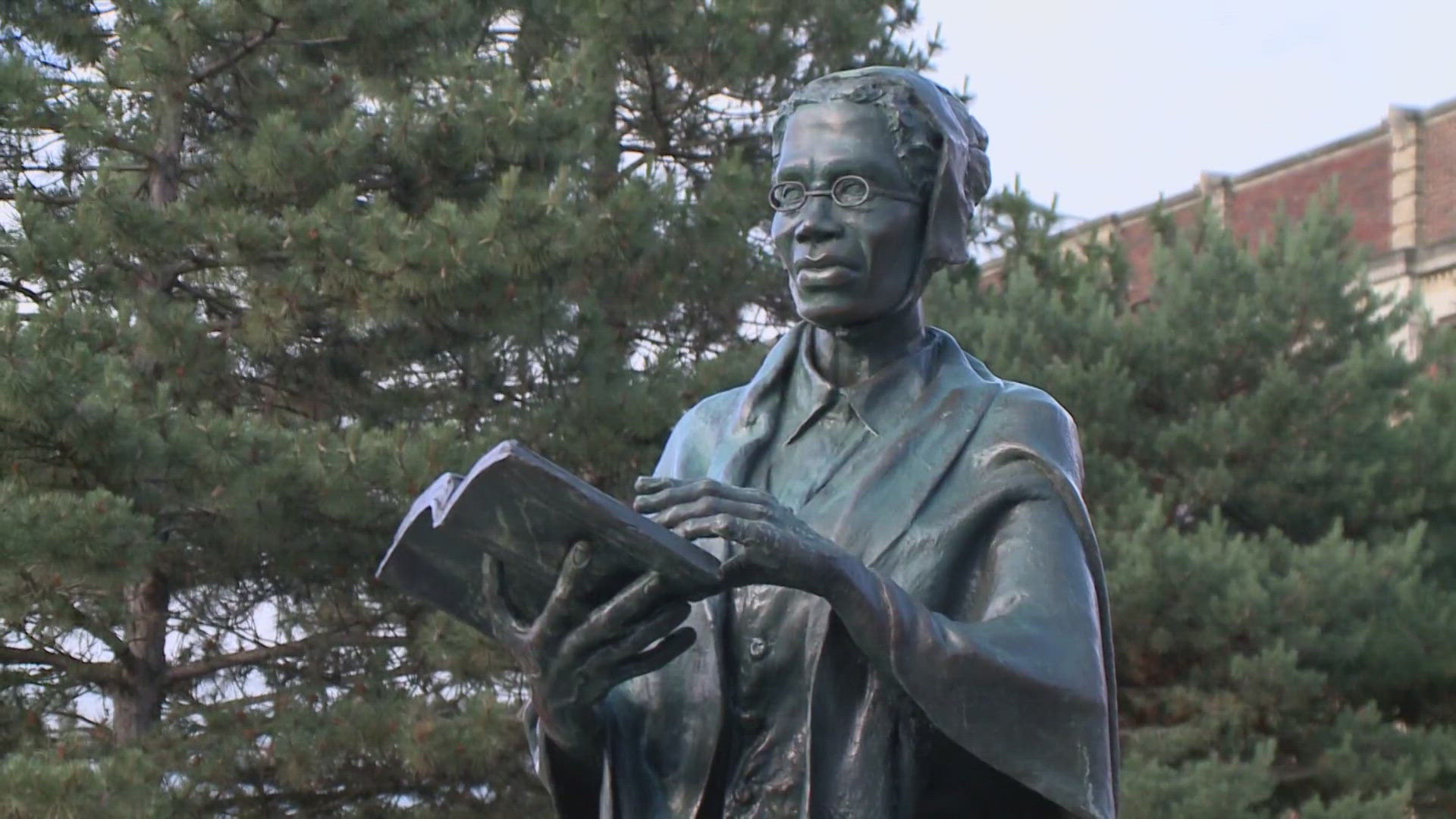 Statue of Sojourner Truth unveiled in Akron | 5newsonline.com