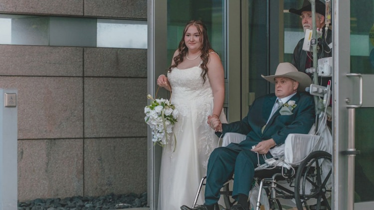 'He's always been my hero': Stow bride gets married on Cleveland Clinic rooftop so her ailing dad could be there