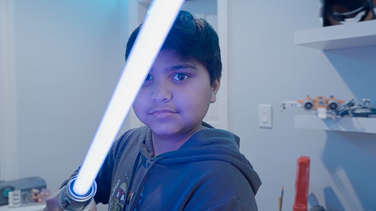 10-year-old Ohio boy among 1st to experience Disney World's Star Wars Galactic Starcruiser, thanks to Make-A-Wish