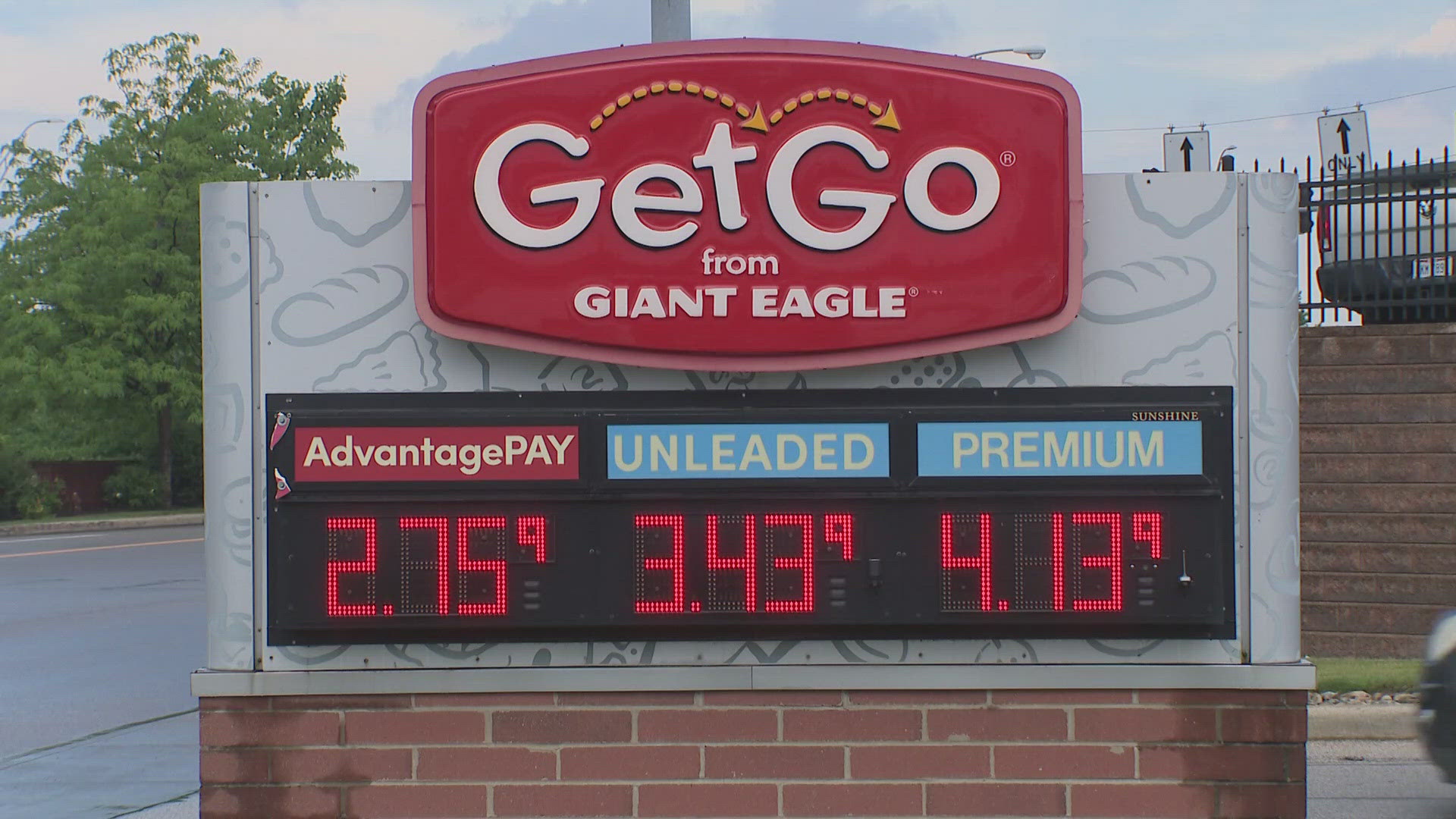 'We are energized by the potential for both Giant Eagle and GetGo as a result of this transaction,' said Bill Artman, CEO of Giant Eagle.