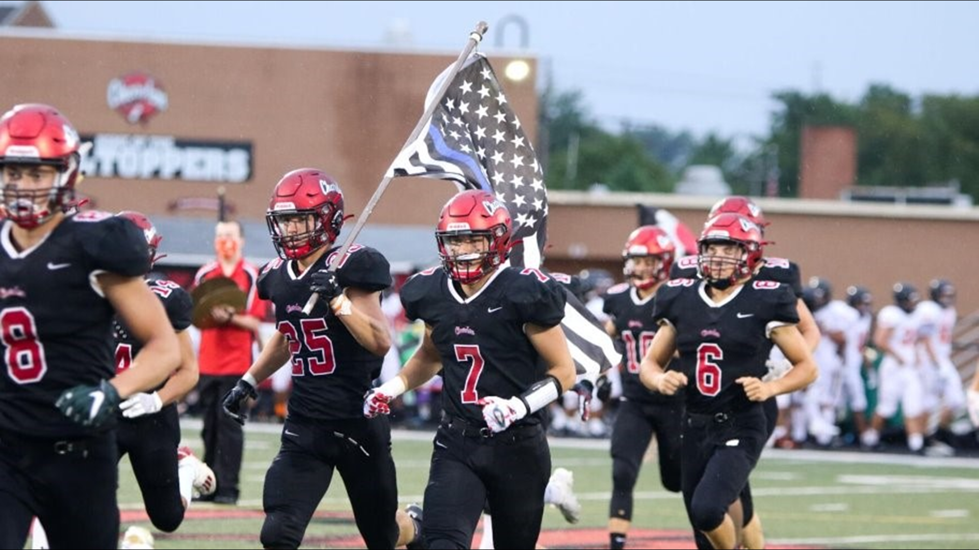 Chardon bans use of thin blue line flag at school events | 10tv.com