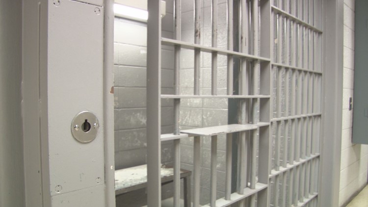 36-year-old inmate dead after collapsing in Bibb County Jail, sheriff's office says