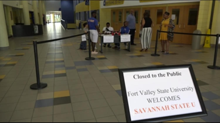 Fvsu Houses Evacuees From Savannah State University Fox61 Com