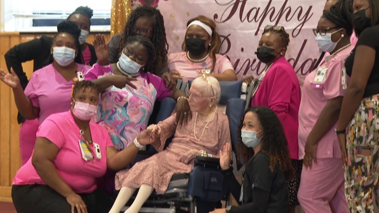 Oldest living WWII nurse celebrates her 108th birthday in Georgia