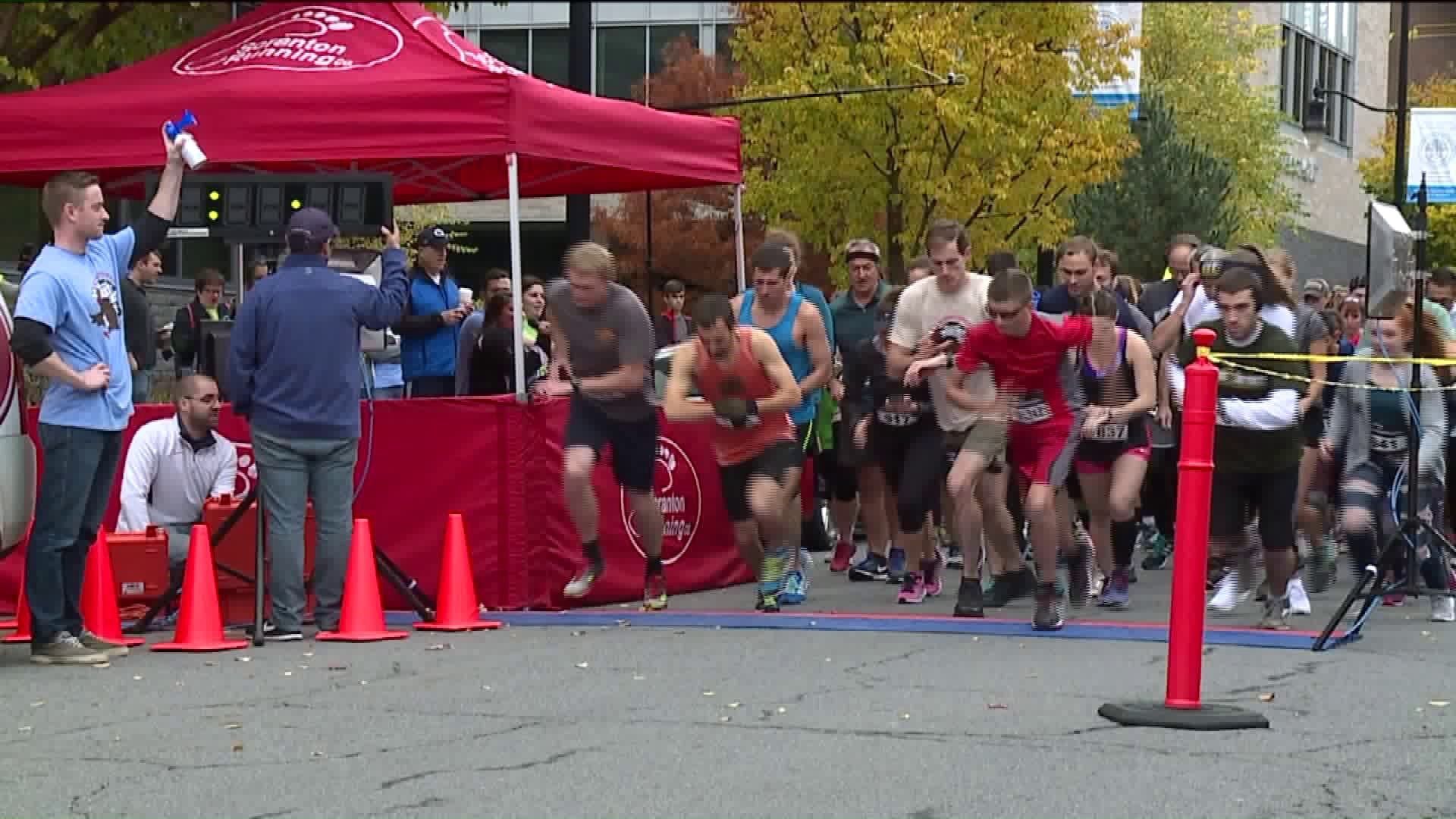 Turkey Trot to Help Friends of the Poor