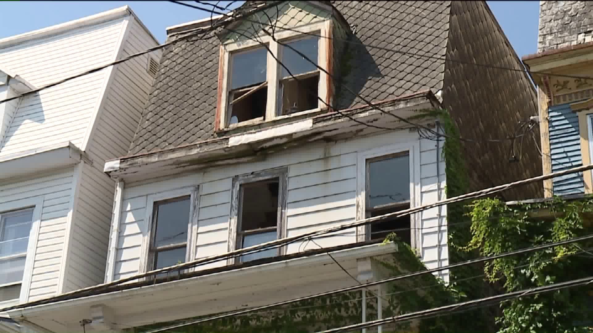 National Guard Boards Up Blighted Properties in Pottsville