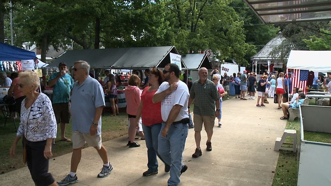 Large Crowd Packs Pineknotter Days